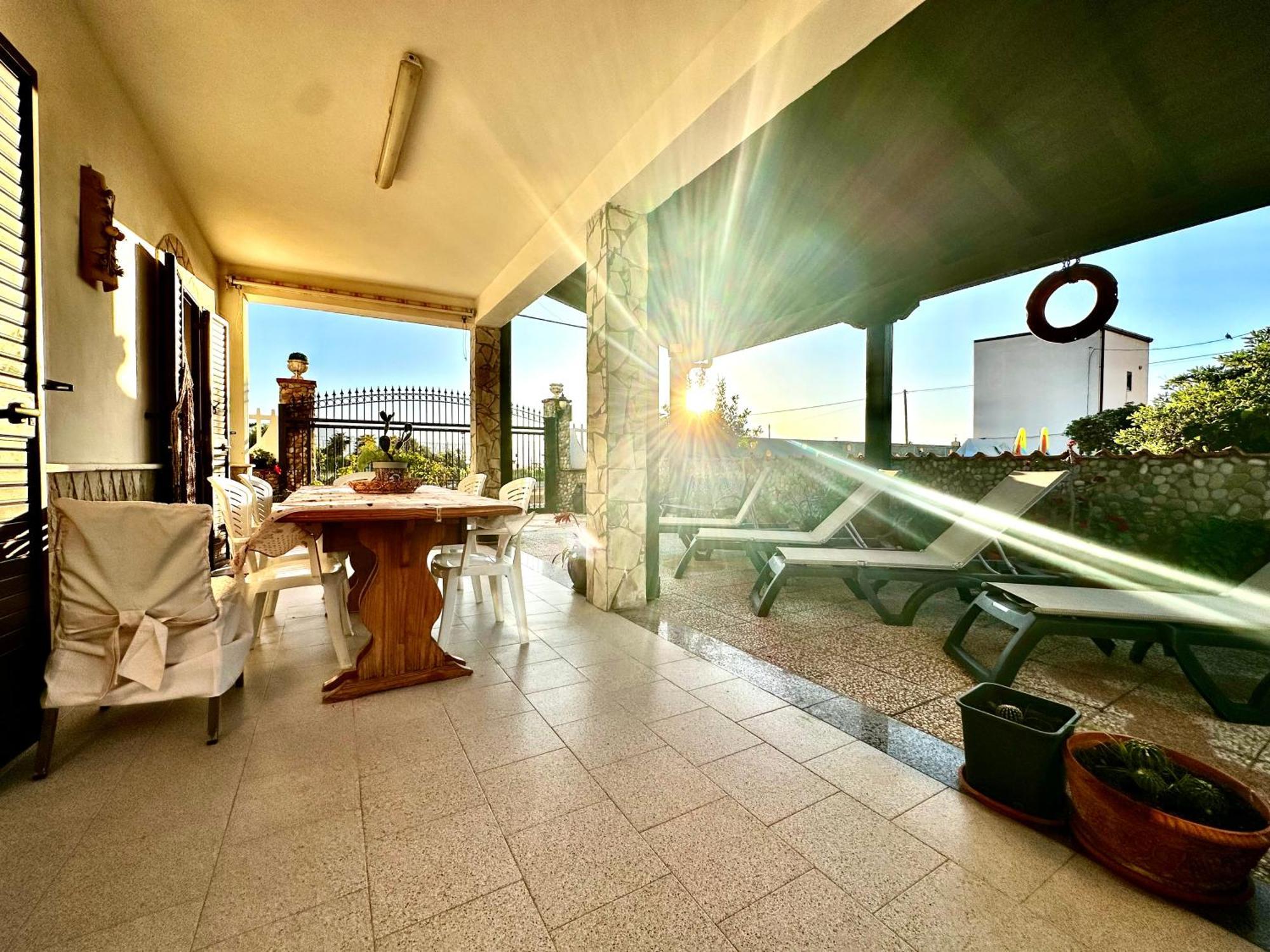 カンポフェリーチェ・ディ・ロッチェッラCasa Del Soleアパートメント エクステリア 写真