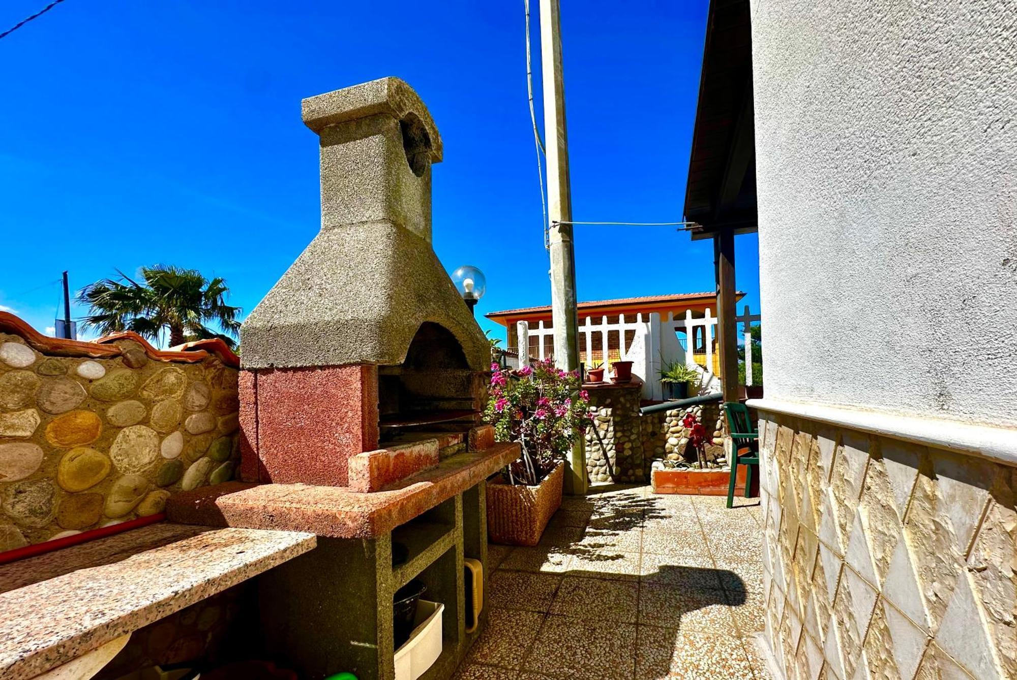 カンポフェリーチェ・ディ・ロッチェッラCasa Del Soleアパートメント エクステリア 写真